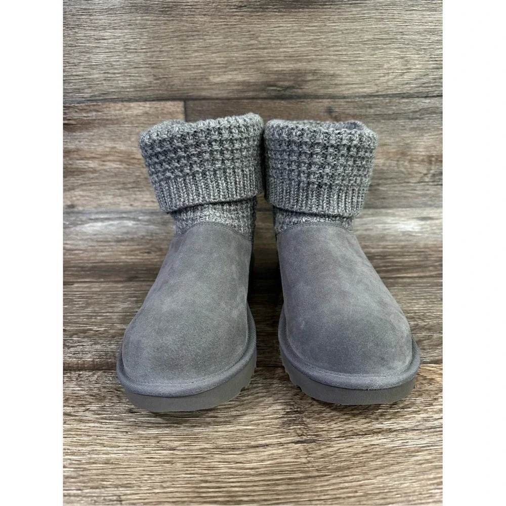 NWOB UGG Classic Solene Mini Flat Ankle Bootie Charcoal‎ Gray Knit & Suede SZ 11